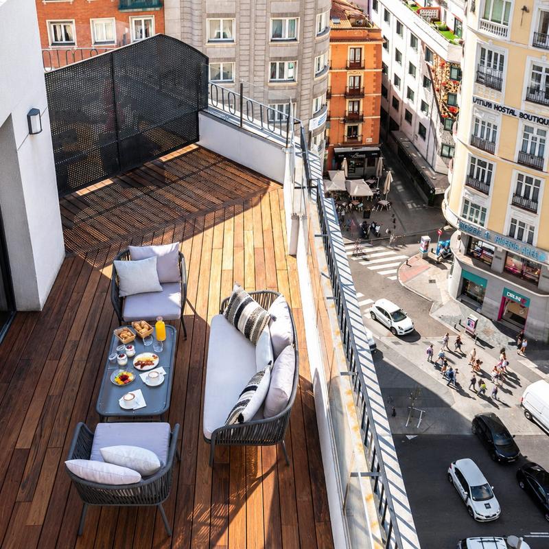 JUNIOR SUITE CON TERRAZA Vincci Vía 66 4* Madrid JUNIOR SUITE CON TERRAZA Vincci Vía 66 4* Madrid