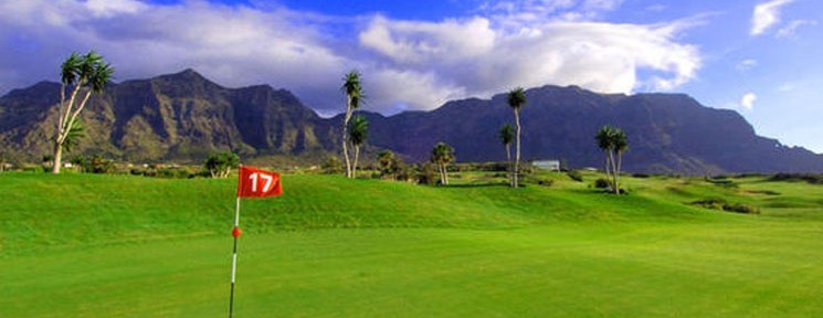 Practice your swing on Vincci&Golf’s heavenly golf courses