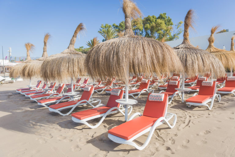 Easy Sun hammock service - Beach Club