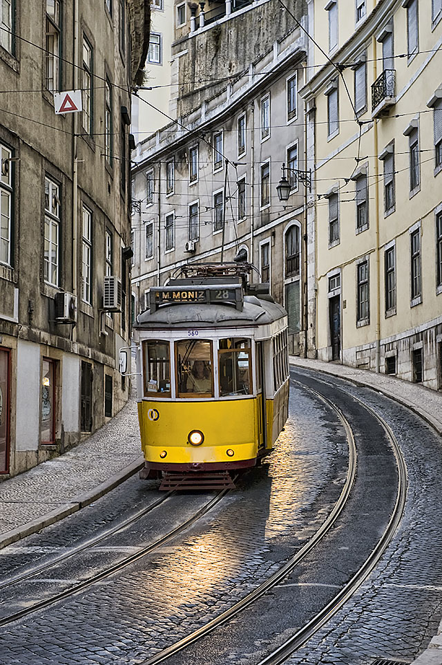 Tranvía en Lisboa, Portugal.