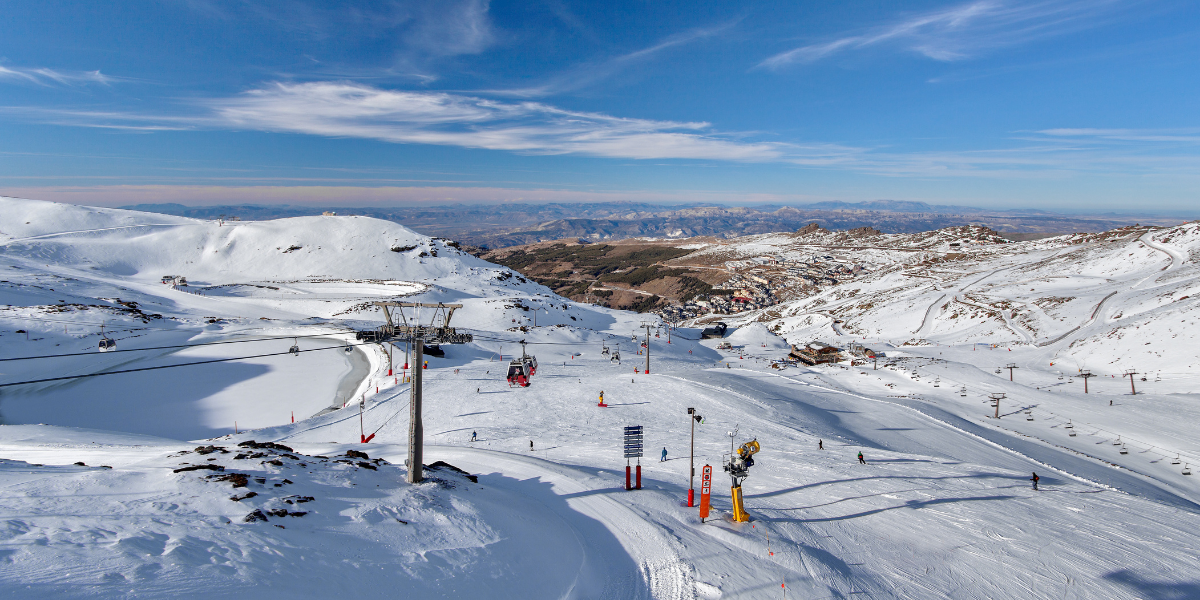 Prepárate para esquiar en Sierra Nevada estas Navidades