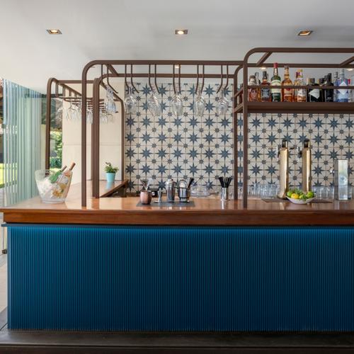 POOL BAR Vincci Hoteles POOL BAR Vincci Hoteles