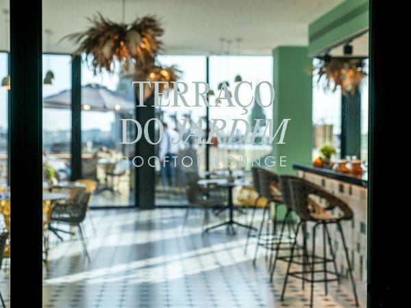 “Terraço do jardim” restaurant Vincci Bonjardim 4* Porto “Terraço do jardim” restaurant Vincci Bonjardim 4* Porto