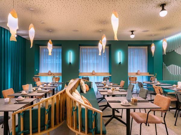 “Onda Bar” Lounge bar Vincci Bonjardim 4* Porto “Onda Bar” Lounge bar Vincci Bonjardim 4* Porto