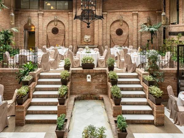 Restaurante Gran Patio La Acequia Hotel Vincci Albayzín 4* Granada Restaurante Gran Patio La Acequia Hotel Vincci Albayzín 4* Granada