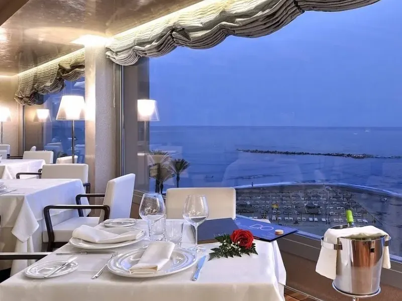 Espaces gastronomiques Vincci Selección Aleysa 5* Málaga Espaces gastronomiques Vincci Selección Aleysa 5* Málaga