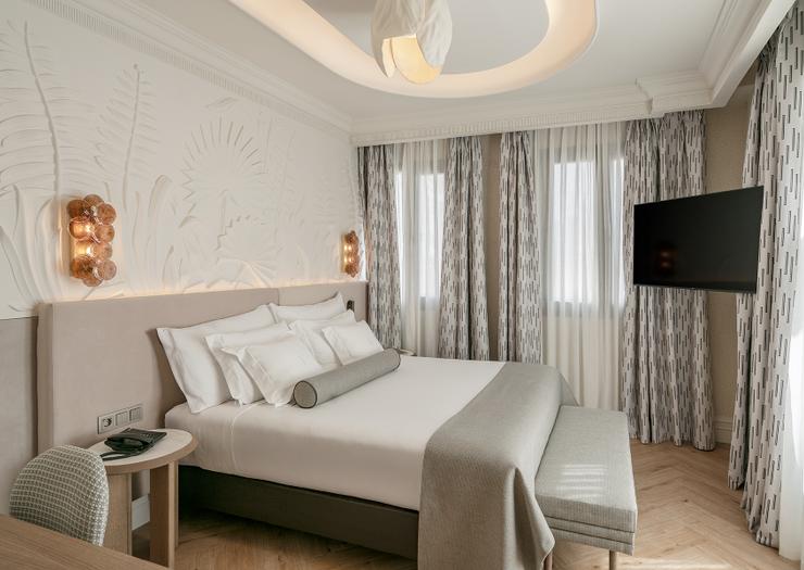 DELUXE AVEC TERRASSE Vincci Centrum 4* Madrid DELUXE AVEC TERRASSE Vincci Centrum 4* Madrid