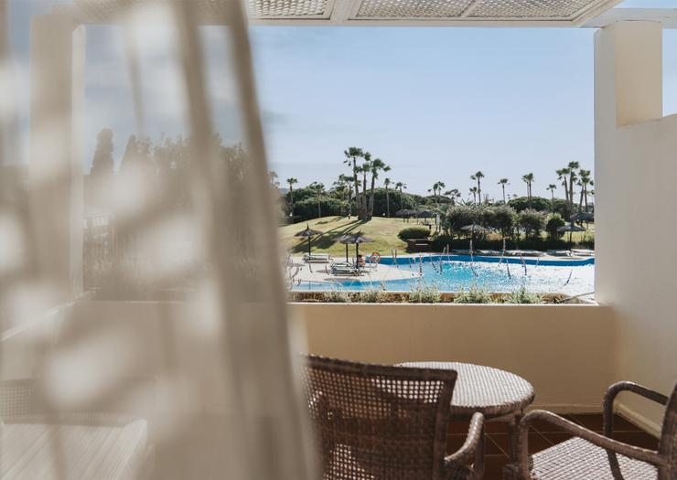 Suite Júnior com vista para a piscina Hotel Vincci Costa Golf 4* Cadis Suite Júnior com vista para a piscina Hotel Vincci Costa Golf 4* Cadis