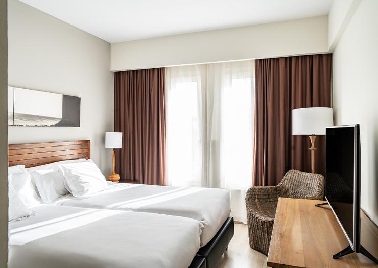 Suite Júnior com vista para a piscina Hotel Vincci Costa Golf 4* Cadis Suite Júnior com vista para a piscina Hotel Vincci Costa Golf 4* Cadis