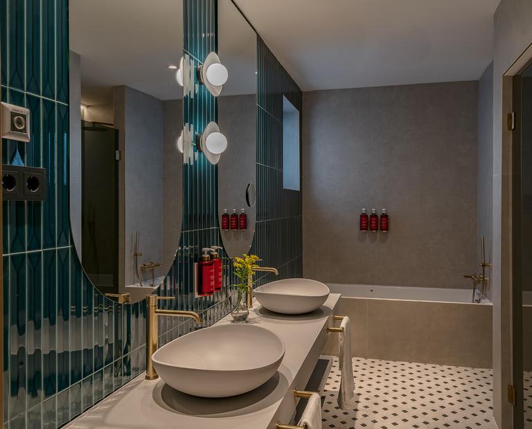 Premium Doppelzimmer mit Balkon Vincci Selección Posada del Patio 5* Málaga Premium Doppelzimmer mit Balkon Vincci Selección Posada del Patio 5* Málaga