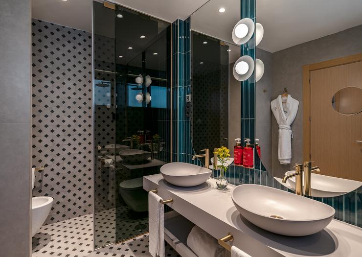 Habitación Doble Premium con Balcón Vincci Selección Posada del Patio 5* Málaga Habitación Doble Premium con Balcón Vincci Selección Posada del Patio 5* Málaga