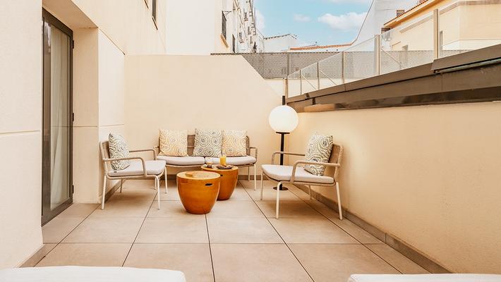 Deluxe Zimmer mit Terrasse Vincci Soho 4* Madrid Deluxe Zimmer mit Terrasse Vincci Soho 4* Madrid