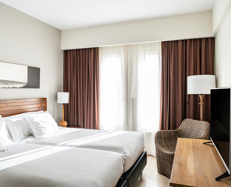 Junior Suite mit Direktem Zugang Zum Schwimmbad Vincci Costa Golf 4* Cadiz Junior Suite mit Direktem Zugang Zum Schwimmbad Vincci Costa Golf 4* Cadiz