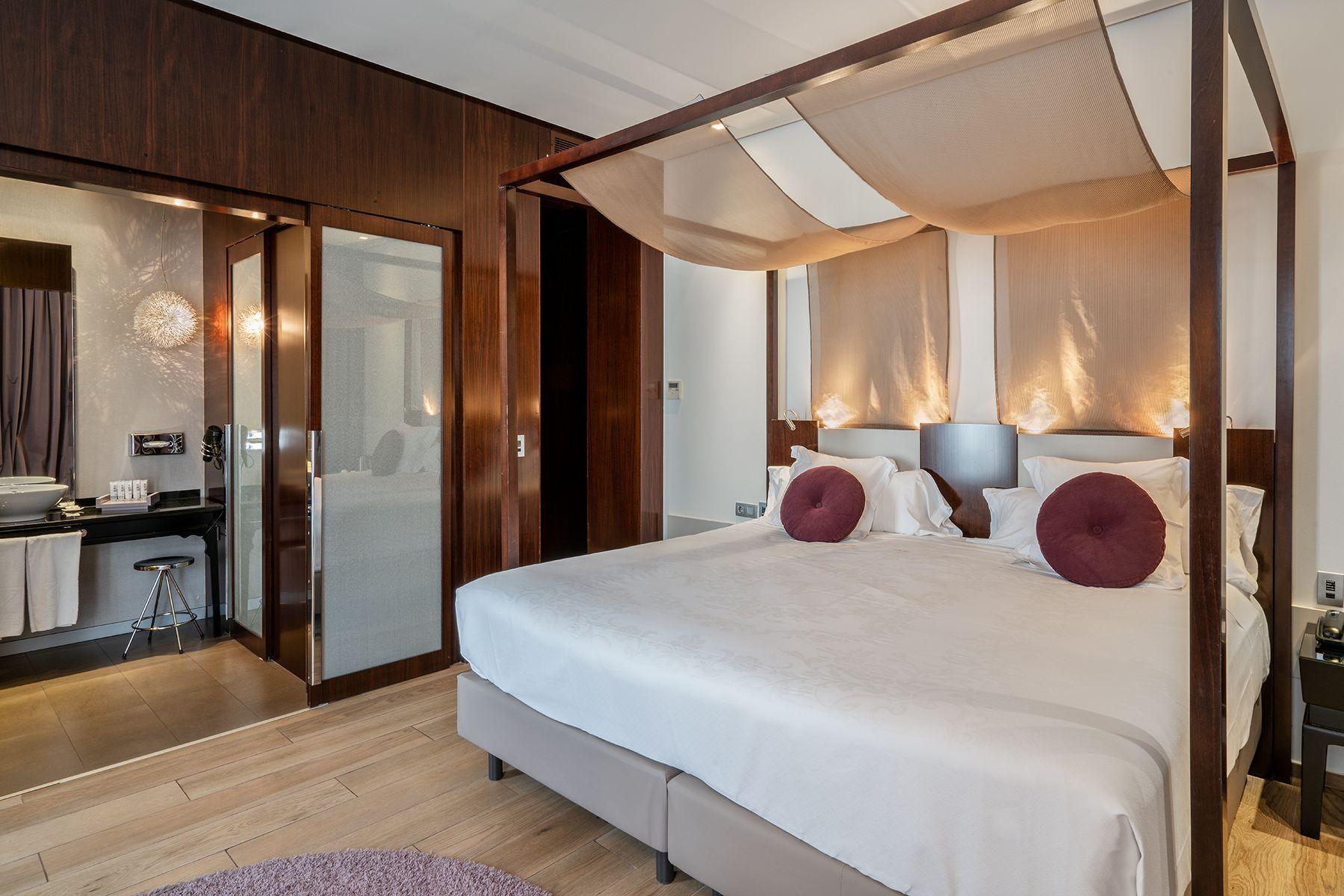 HABITACIÓN DELUXE  Vincci Palace 4* Valencia