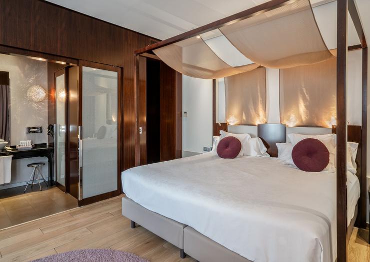 HABITACIÓN DELUXE Vincci Palace 4* Valencia HABITACIÓN DELUXE Vincci Palace 4* Valencia