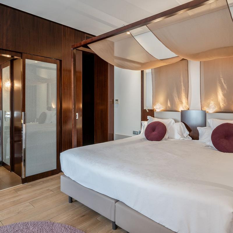 HABITACIÓN DELUXE Vincci Palace 4* Valencia HABITACIÓN DELUXE Vincci Palace 4* Valencia