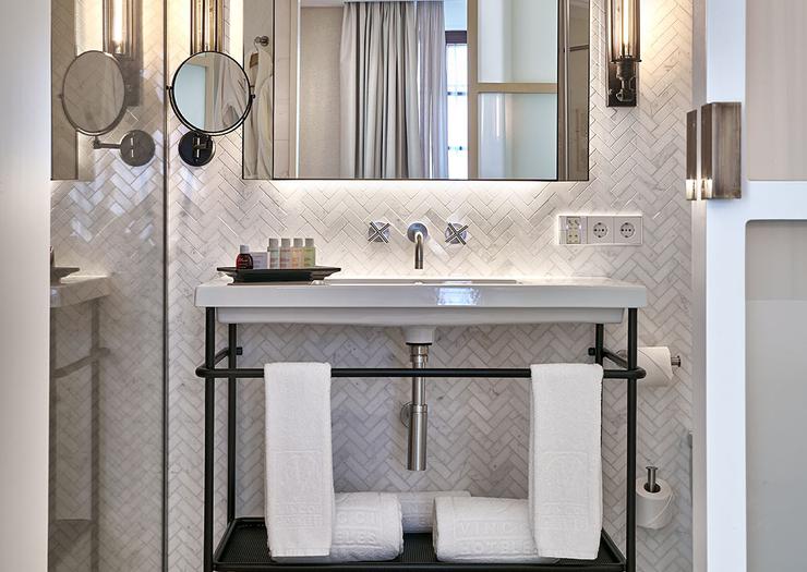 Habitación Doble Superior Con Balcón Vincci Molviedro 4* Sevilla Habitación Doble Superior Con Balcón Vincci Molviedro 4* Sevilla