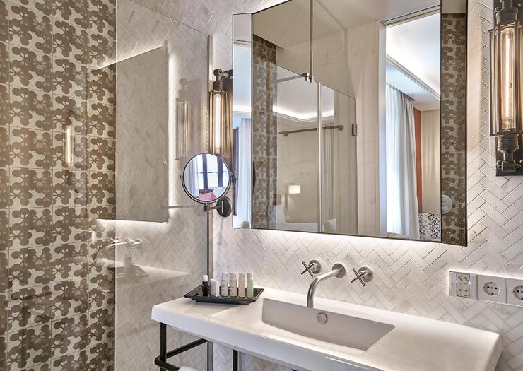 Habitación Superior con Terraza Vincci Molviedro 4* Sevilla Habitación Superior con Terraza Vincci Molviedro 4* Sevilla