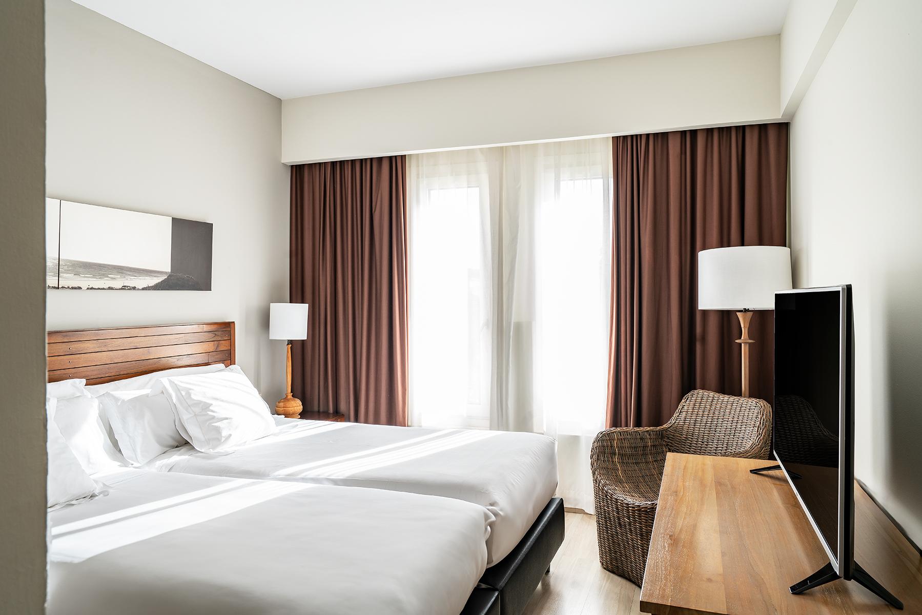 JUNIOR SUITE Vincci Costa Golf 4*  Cadiz