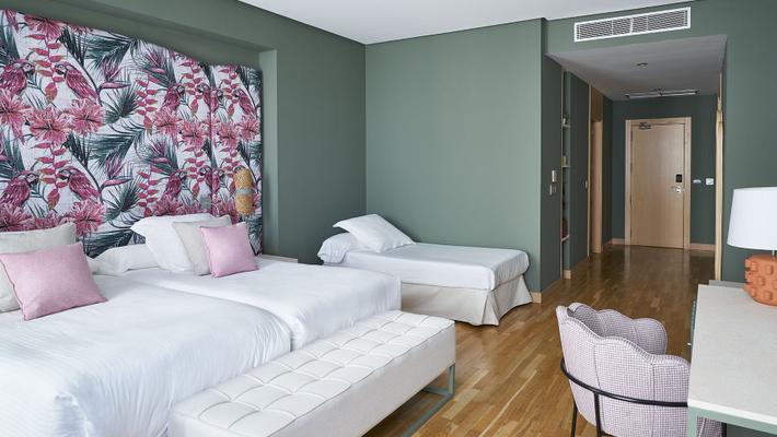 Vincci Room mit Zustellbett Vincci Selección Posada del Patio 5* Málaga Vincci Room mit Zustellbett Vincci Selección Posada del Patio 5* Málaga