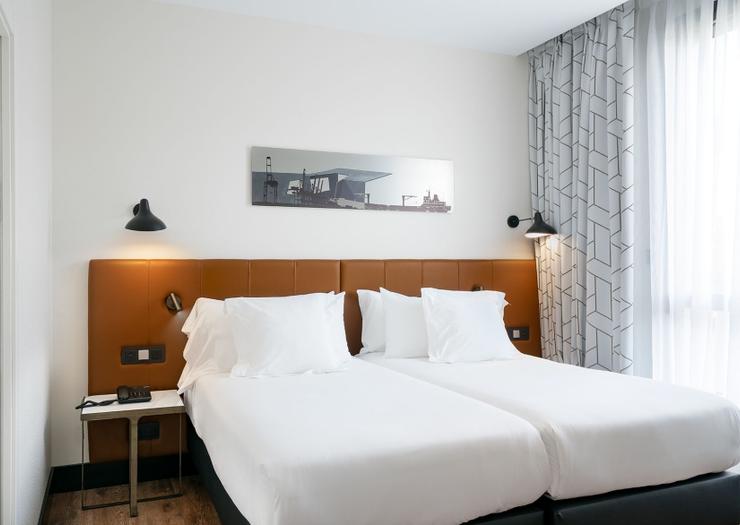 Double Room with River Views Vincci Consulado de Bilbao 4* Double Room with River Views Vincci Consulado de Bilbao 4*
