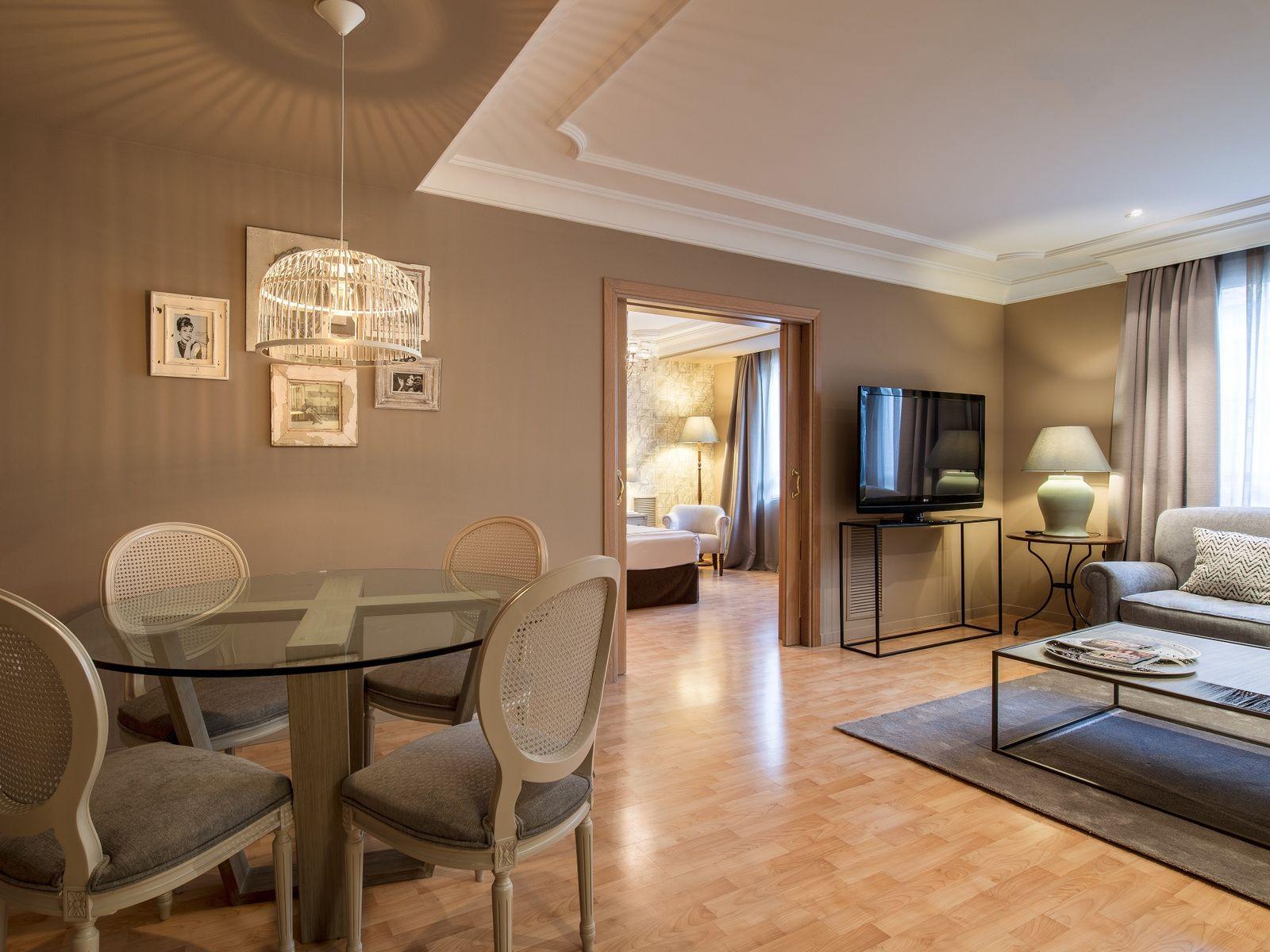 JUNIOR SUITE Vincci Lys 4* Valencia JUNIOR SUITE Vincci Lys 4* Valencia