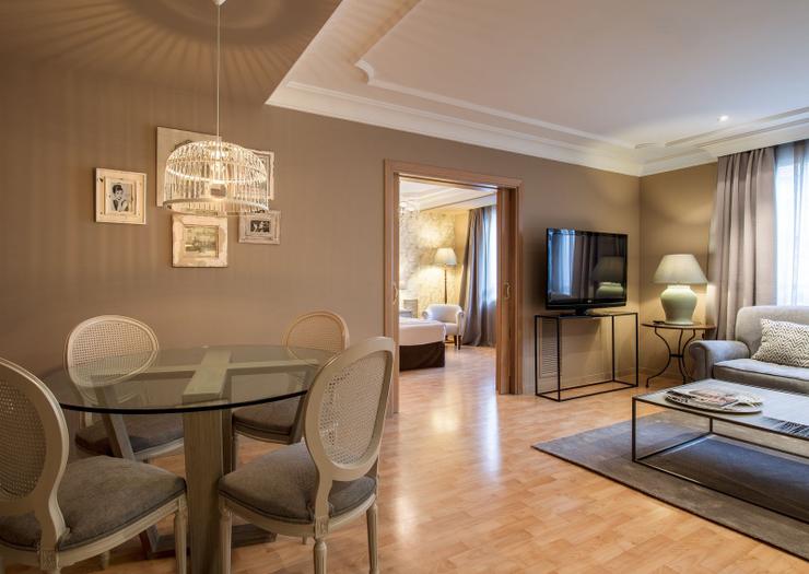 JUNIOR SUITE Vincci Lys 4* Valencia JUNIOR SUITE Vincci Lys 4* Valencia