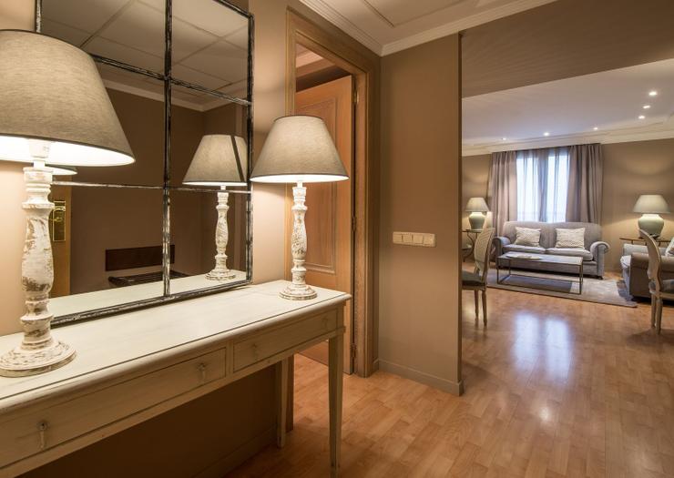 JUNIOR SUITE Vincci Lys 4* Valencia JUNIOR SUITE Vincci Lys 4* Valencia