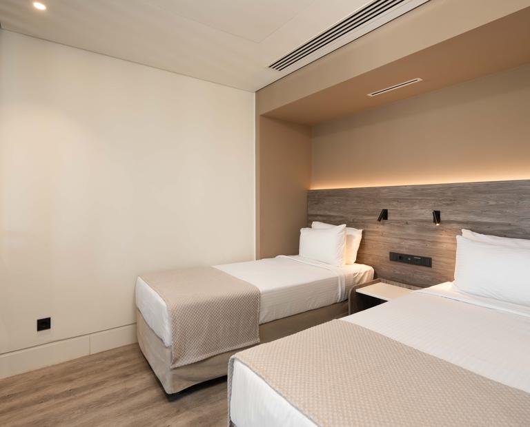 Suite With Hydromassage Bathtub Vincci EverEden 4* Anavyssos - Athens Suite With Hydromassage Bathtub Vincci EverEden 4* Anavyssos - Athens