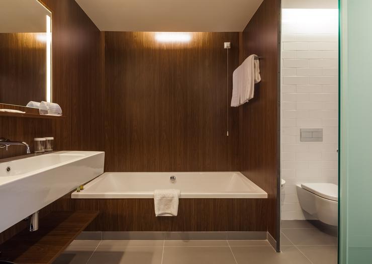 Doppel-SuperiorZimmer Vincci Porto 4* Doppel-SuperiorZimmer Vincci Porto 4*