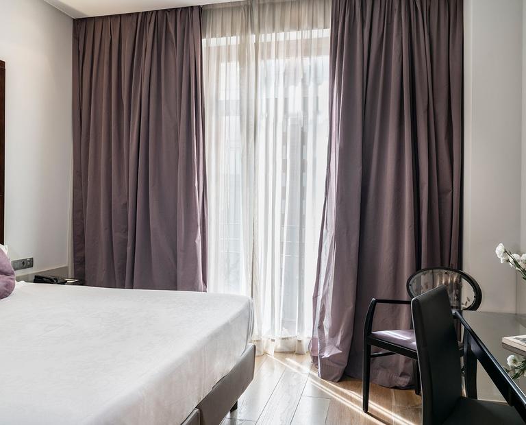 HABITACIÓN SUPERIOR CON VISTAS Vincci Palace 4* Valencia HABITACIÓN SUPERIOR CON VISTAS Vincci Palace 4* Valencia