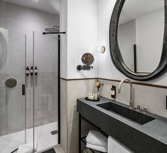 Quarto Superior com Vista para o Pátio Vincci Soho 4* Madrid Quarto Superior com Vista para o Pátio Vincci Soho 4* Madrid