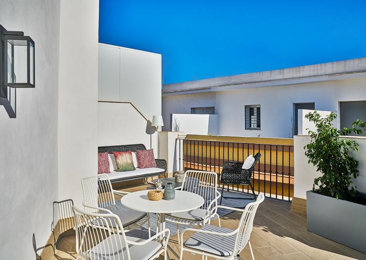Suíte Duplex com Terraço Hotel Molviedro Suites Apartments Sevilla Suíte Duplex com Terraço Hotel Molviedro Suites Apartments Sevilla