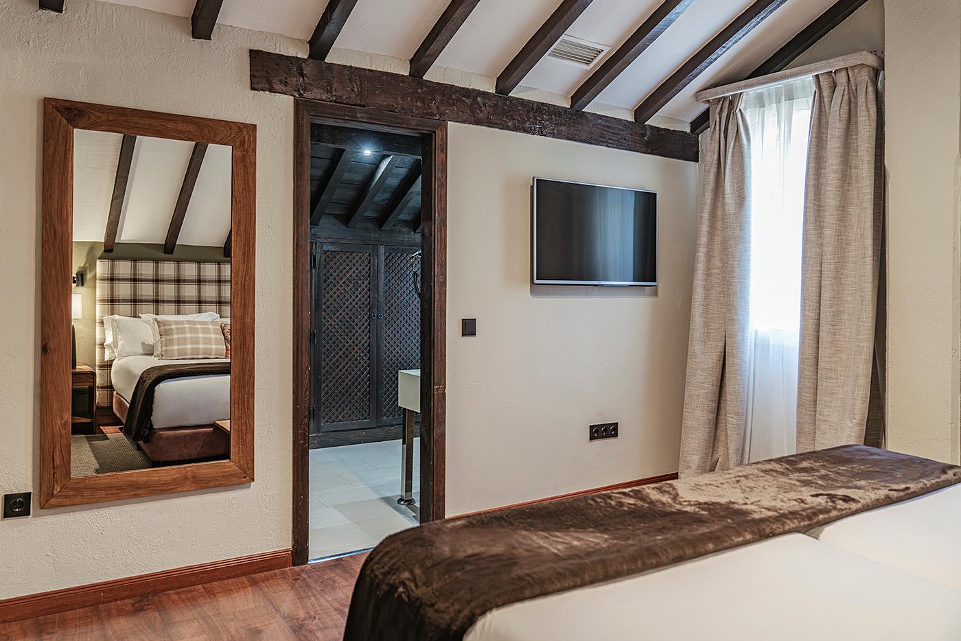 Suite Duplex Dos Dormitorios  Vincci Selección Rumaykiyya 5* Granada