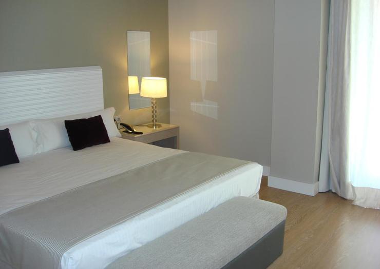 Superior Room With Terrace Vincci Valdecañas Golf 4* Cáceres Superior Room With Terrace Vincci Valdecañas Golf 4* Cáceres