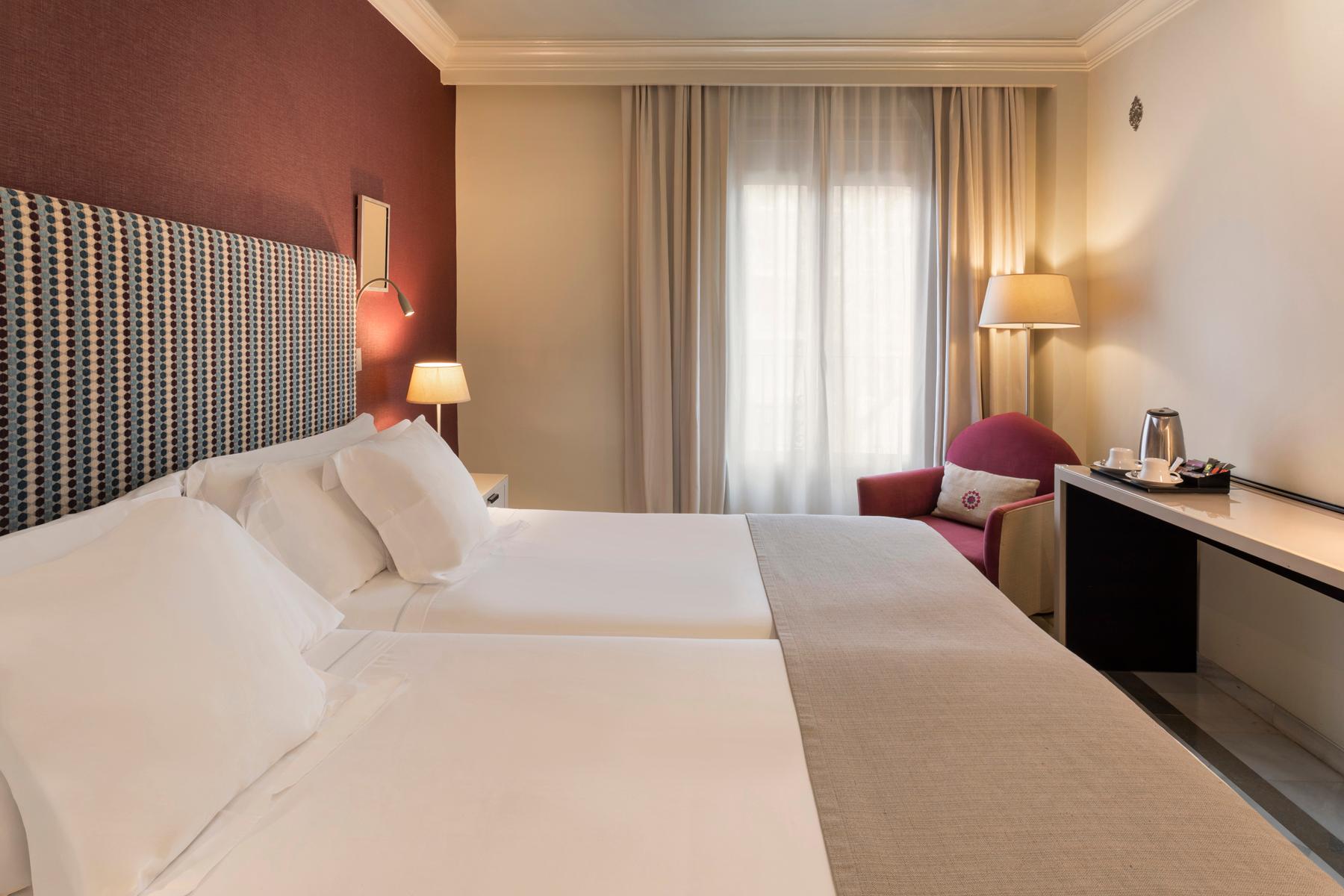 VINCCI ROOM  Vincci Albayzín 4* Granada