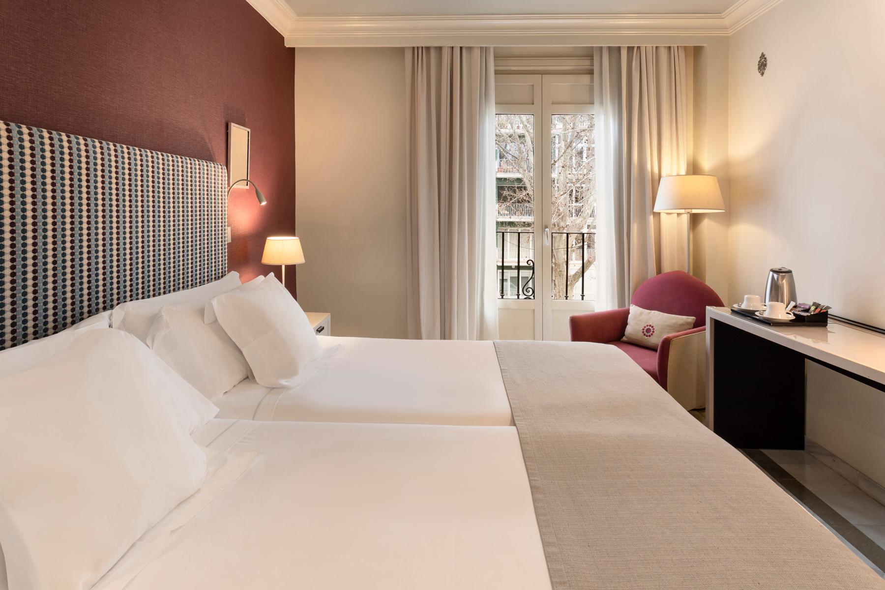VINCCI ROOM CON BALCÓN  Vincci Albayzín 4* Granada