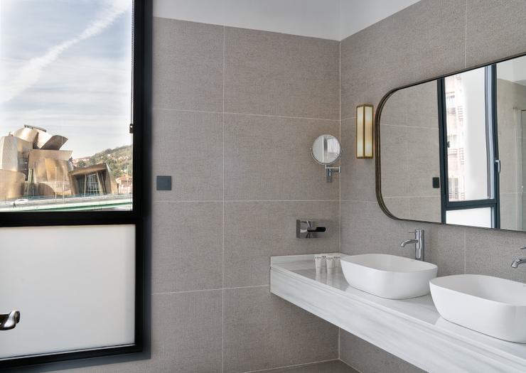 Junior Suite Room Guggenheim views Vincci Consulado de Bilbao 4* Junior Suite Room Guggenheim views Vincci Consulado de Bilbao 4*