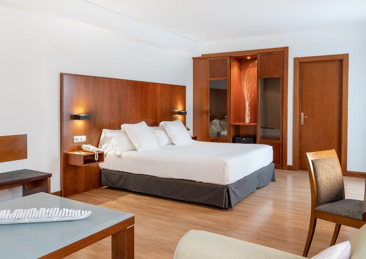 Deluxe Room Vincci Ciudad de Salamanca 4* Deluxe Room Vincci Ciudad de Salamanca 4*