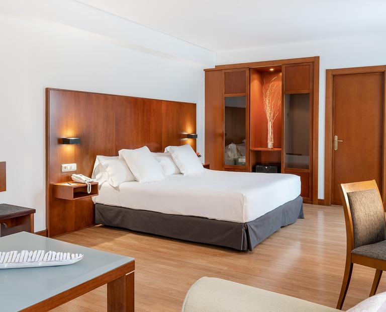 Deluxe Room Vincci Ciudad de Salamanca 4* Deluxe Room Vincci Ciudad de Salamanca 4*
