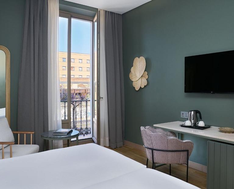 Quarto Duplo com Varanda Vincci Selección Posada del Patio 5* Málaga Quarto Duplo com Varanda Vincci Selección Posada del Patio 5* Málaga