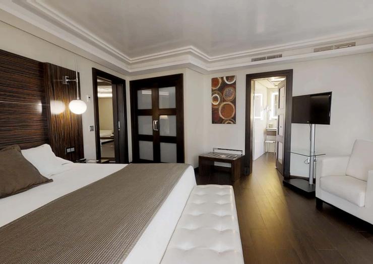 Double Room with Living Room Vincci Selección Aleysa 5* Málaga Double Room with Living Room Vincci Selección Aleysa 5* Málaga