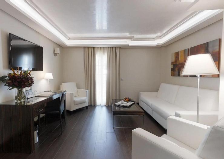 Double Room with Living Room Vincci Selección Aleysa 5* Málaga Double Room with Living Room Vincci Selección Aleysa 5* Málaga