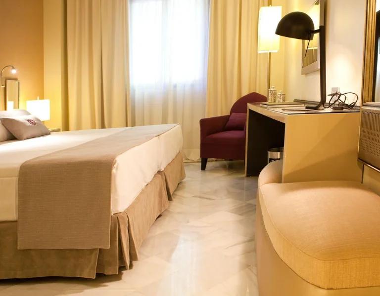 Quarto Duplo com Cama Extra Hotel Vincci Albayzín 4* Granada Quarto Duplo com Cama Extra Hotel Vincci Albayzín 4* Granada