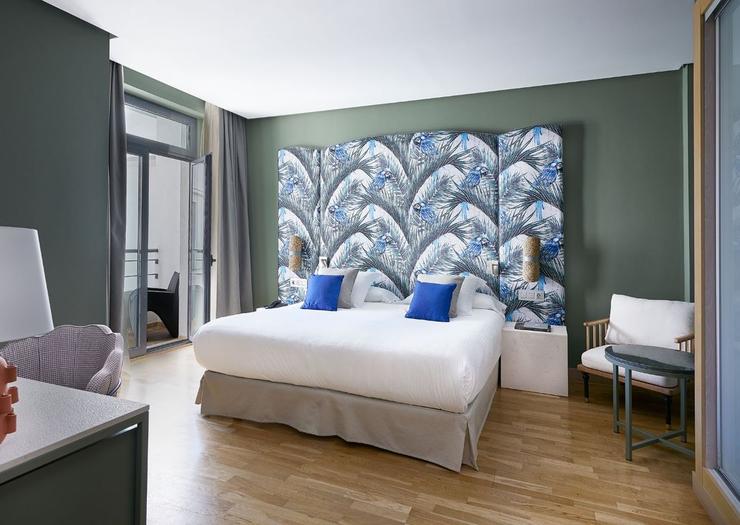 Habitación Superior Essence Vincci Selección Posada del Patio 5* Málaga Habitación Superior Essence Vincci Selección Posada del Patio 5* Málaga