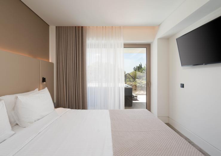 FAMILY SUITE WITH PANORAMIC SEA VIEWS Vincci EverEden 4* Anavyssos - Athens FAMILY SUITE WITH PANORAMIC SEA VIEWS Vincci EverEden 4* Anavyssos - Athens