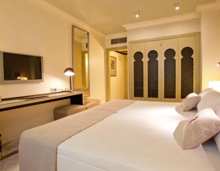 Quarto Duplo com Cama Extra Hotel Vincci Albayzín 4* Granada Quarto Duplo com Cama Extra Hotel Vincci Albayzín 4* Granada