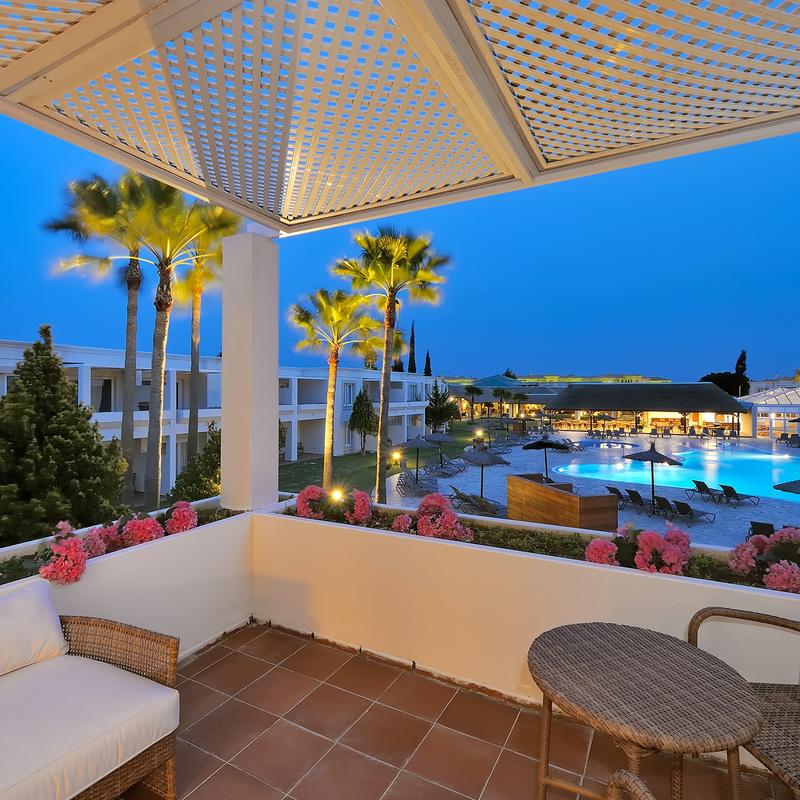 JUNIOR SUITE POOL VIEW Vincci Costa Golf 4* Cadiz JUNIOR SUITE POOL VIEW Vincci Costa Golf 4* Cadiz