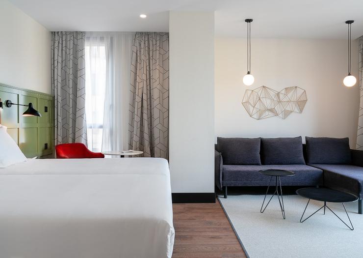 Junior Suite Room Guggenheim views Vincci Consulado de Bilbao 4* Junior Suite Room Guggenheim views Vincci Consulado de Bilbao 4*