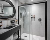 Superior Room with Courtyard Views Vincci Soho 4* Madrid Superior Room with Courtyard Views Vincci Soho 4* Madrid